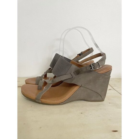 Gentle Souls by Kenneth Cole Size 9M Wedge Sandals Comfort Shoe Irwin - Picture 2 of 11